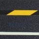 Противоскользящая черная наклейка с жёлто-чёрной и фотолюминесцентной вставкой